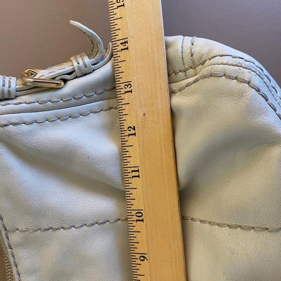 Authentic cream/white Prada shoulder bag used - Picture 5 of 16